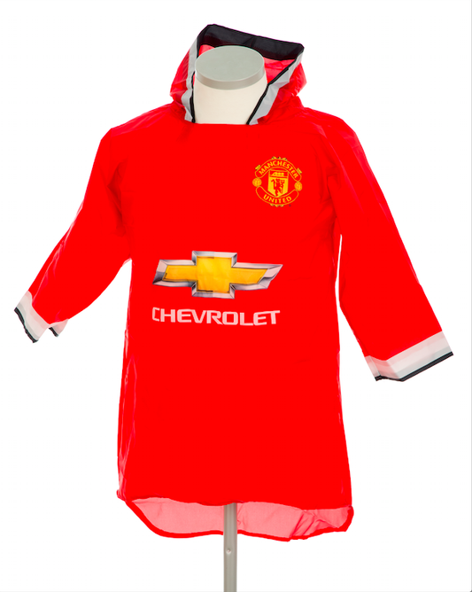 Til kamp mod regn og blæst med en ægte Man U Rain-Mac. Vejl. pris 199,-